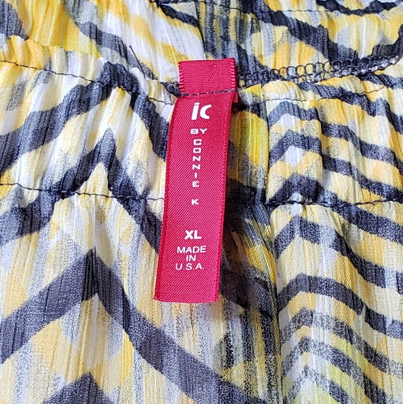 🌟 IC by Connie K Yellow and Gray Abstract Animal Print Pants - Size XL 🌟 - Picture 3 of 4